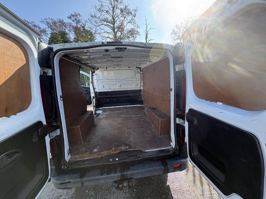 2016 Vauxhall Vivaro – Model: Vivaro  2700 CDTI – MK16YJT
