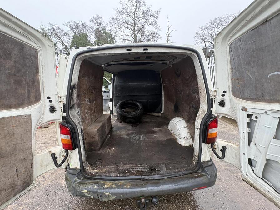 2006 Volkswagen Transporter – Model: Transporter T28 85 TDI – BL06OXF