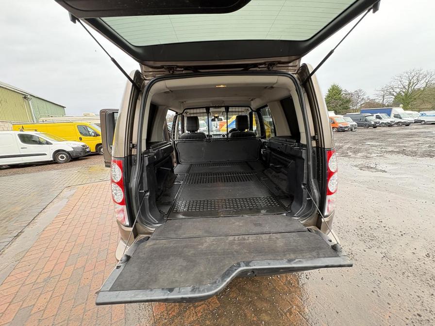 2011 Land Rover Discovery – Model: Discovery SDV6 Auto 255 – WR61LVV/V2MOF