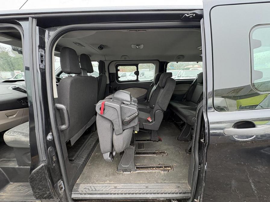 2014 Ford Tourneo Custom – Model: Tourneo Custom 300 E-Tech – DK64CHF