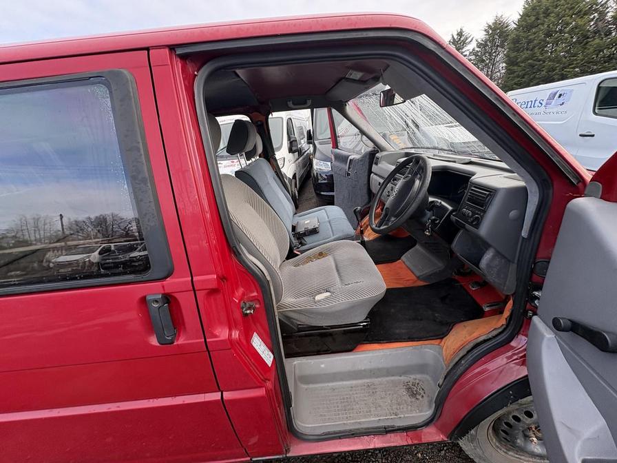 1998 Volkswagen Caravelle – Model: Caravelle SWB – R670YHL