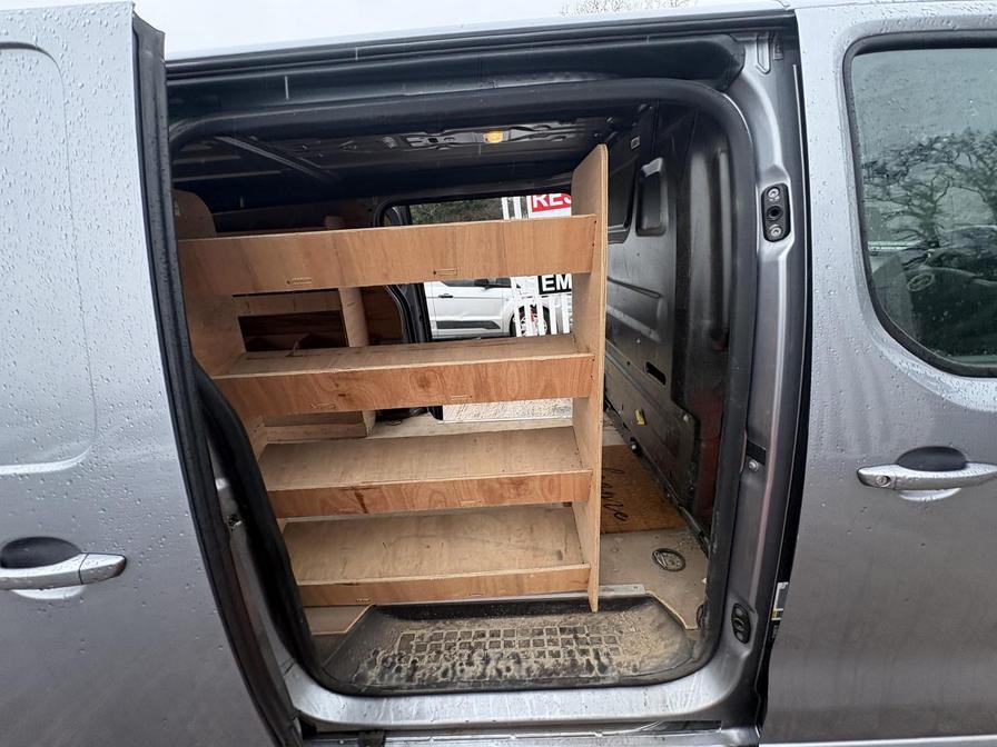 2019 Vauxhall Vivaro – Model: Vivaro 2900 Sportive S/S – DY69EZN