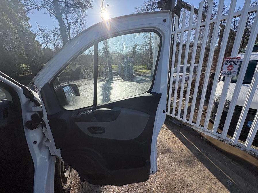 2016 Renault Trafic – Model: Trafic SL27 Business dCi – RF66AVO