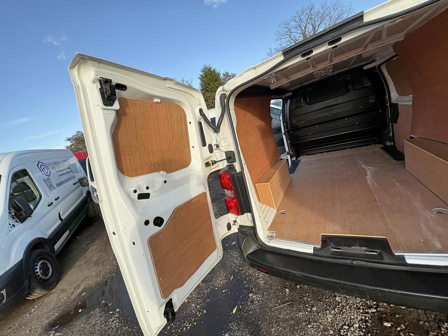 2021 Vauxhall Vivaro – Model: Vivaro 2900 Edition S/S – PK71OTP