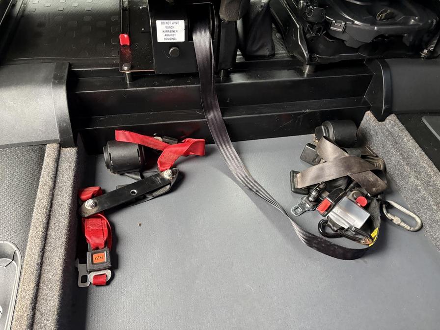 2016 Vauxhall Vivaro Combi – Model: Vivaro CDTi – NV16JCU