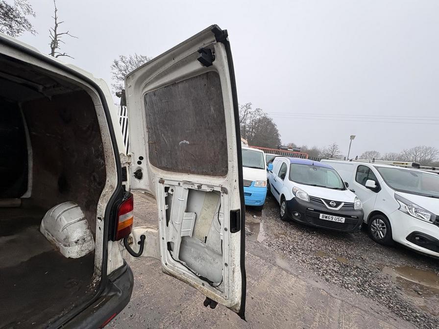 2006 Volkswagen Transporter – Model: Transporter T28 85 TDI – BL06OXF