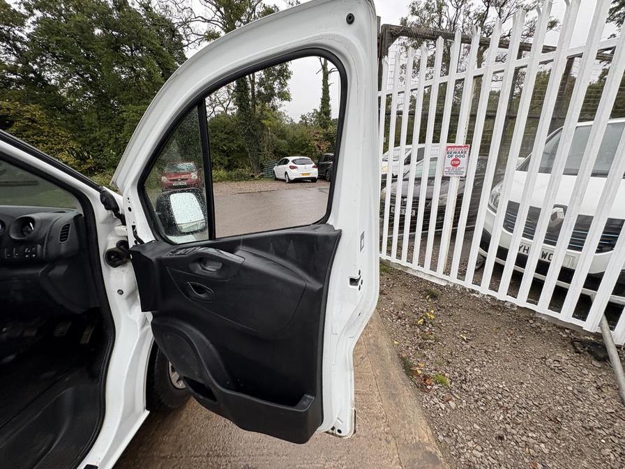 2021 Renault Trafic – Model: Trafic LL30 Business+ Energy dCi – YS21GCK