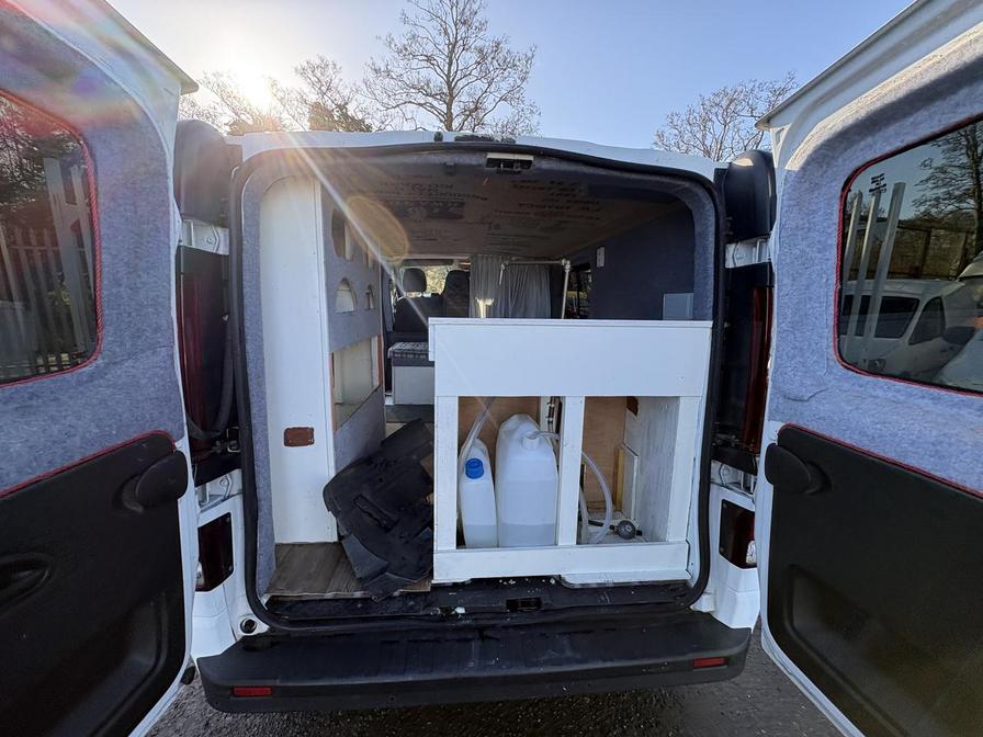 2018 Vauxhall Vivaro – Model: Vivaro  2900 Sportive CDTi – DV18SJO