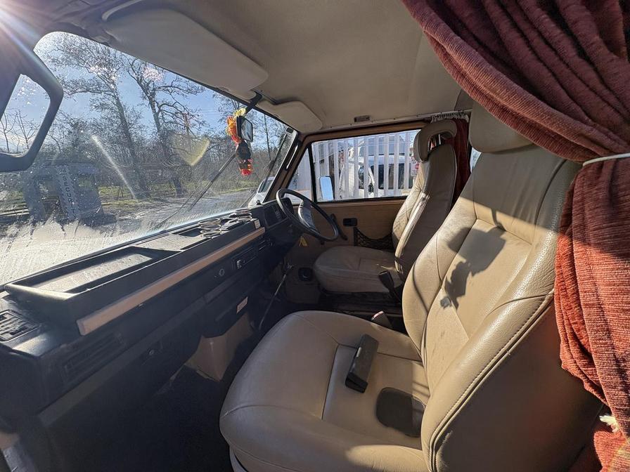 1990   – Model:  – G114TFT