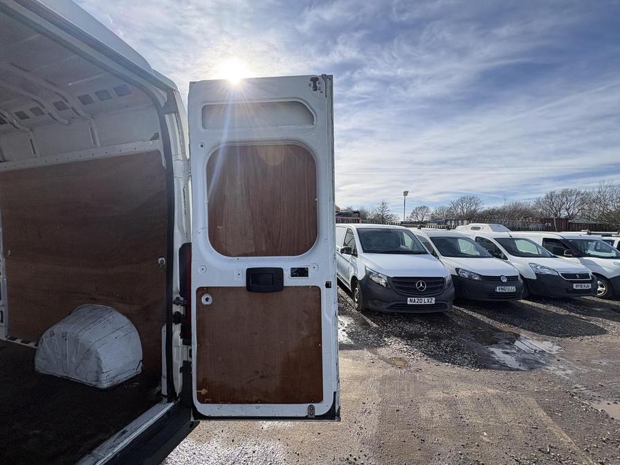 2015 Peugeot Boxer – Model: Boxer 335 Professional L3H2 HDi – CA64LSO