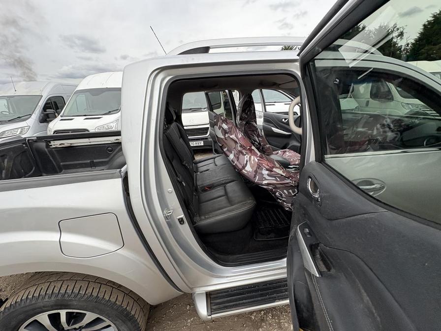 2017 Nissan Navara – Model: Navara Tekna dCi – VN17VVF