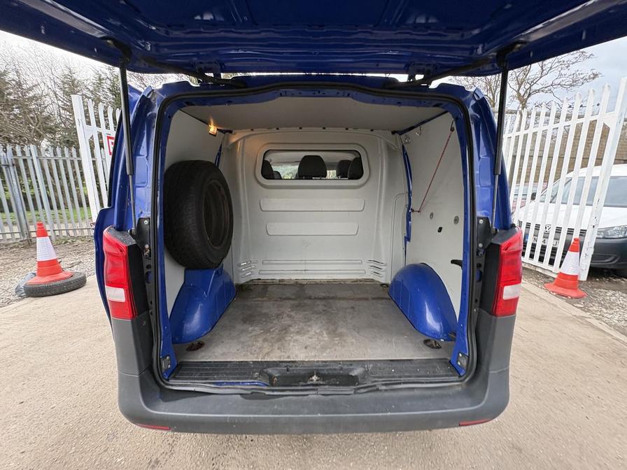 2021 Mercedes-Benz Vito – Model: Vito 114 Progressive CDi Auto – YH21FFK