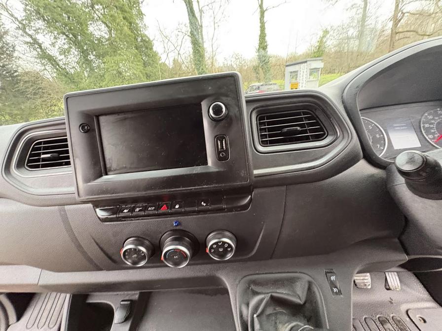 2020 Renault Master – Model: Master 35 LWB – LT20AZC