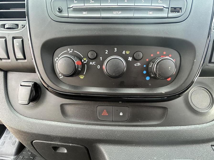 2018 Vauxhall Vivaro – Model: Vivaro  2900 Sportive CDTi – DT18EWL