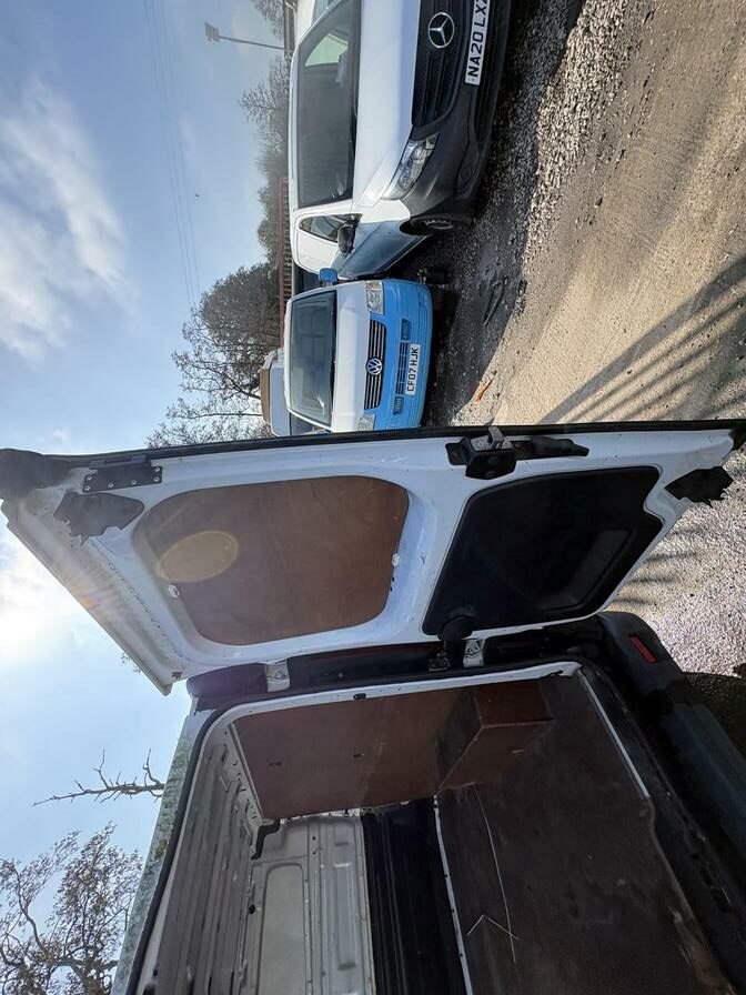 2016 Vauxhall Vivaro – Model: Vivaro  2700 CDTI – MK16YJT