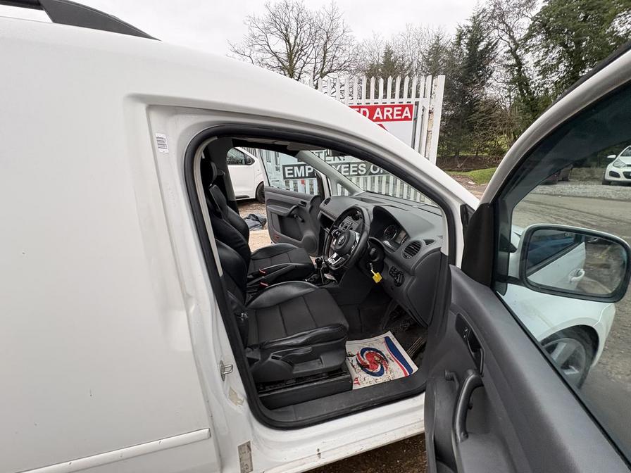 2011 Volkswagen Caddy – Model: Caddy C20 TDI 102 – RO11VHF
