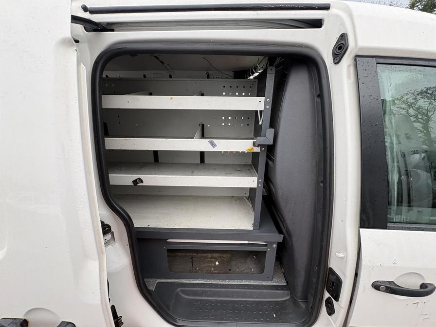 2014 Volkswagen Caddy MaxI – Model: Caddy Maxi C20 Startline TDI BlueMotion Technology – BJ14NCV