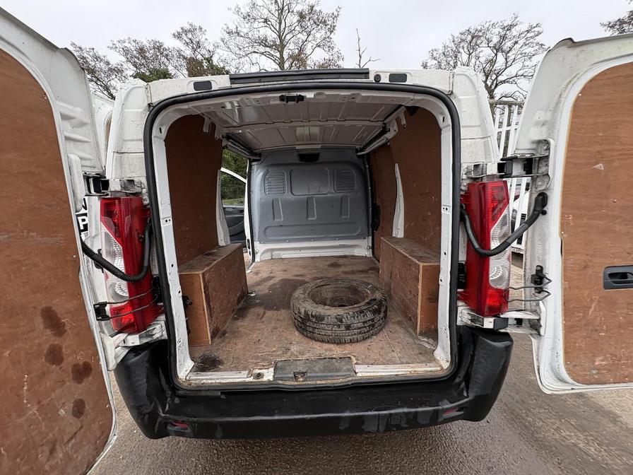 2016 Peugeot Expert – Model: Expert 1000 L1H1 Professional HDi – LF66XRK