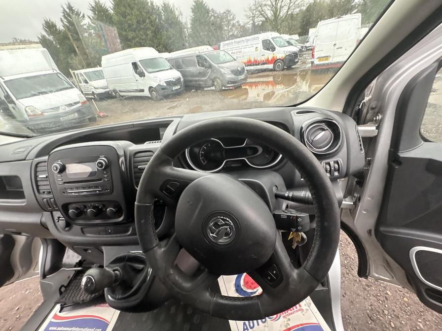 2017 Vauxhall Vivaro – Model: Vivaro  2700 Sportive CDTI – SA17THU