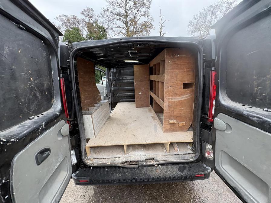 2013 Vauxhall Vivaro – Model: Vivaro 2700 Sportive CDTi SWB – LT13VMW