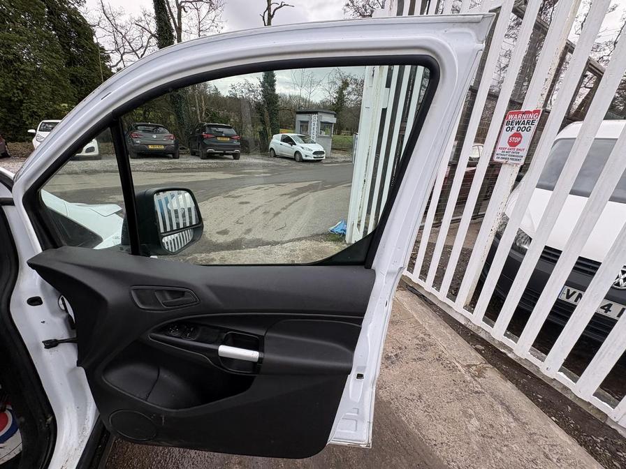 2018 Ford Transit Connect – Model: Transit Connect 230 – YR18KVD