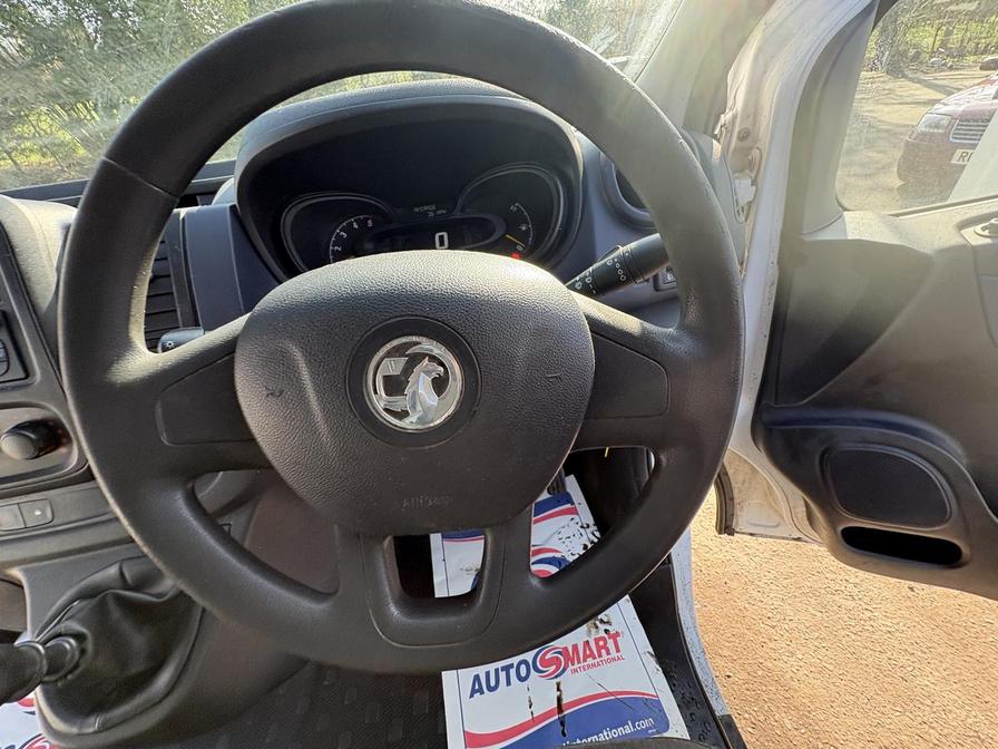 2016 Vauxhall Vivaro – Model: Vivaro  2700 CDTI – MK16YJT
