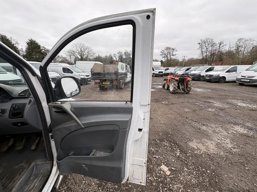 2009 Mercedes-Benz Vito – Model: Vito 109 CDI Compact – RO59YCS