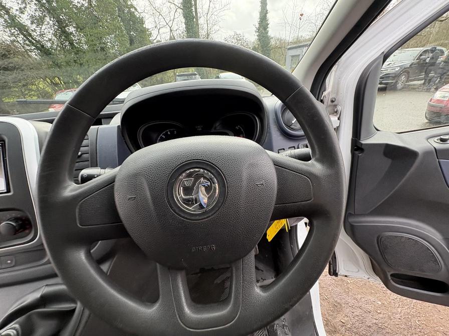 2017 Vauxhall Vivaro – Model: Vivaro  2700 CDTI – LL67VLF