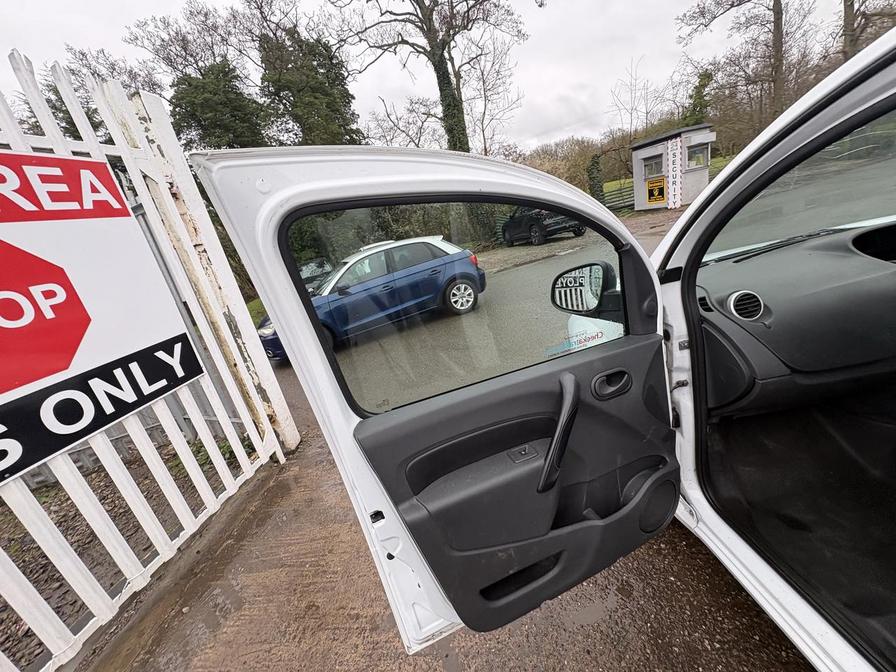 2015 Renault Kangoo – Model: Kangoo ML19 Business Energy dCi – LP65MXY