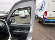2017 Vauxhall Combo – Model: Combo 2300 Sport CDTi ecoFLEX S/S – MT66LUH