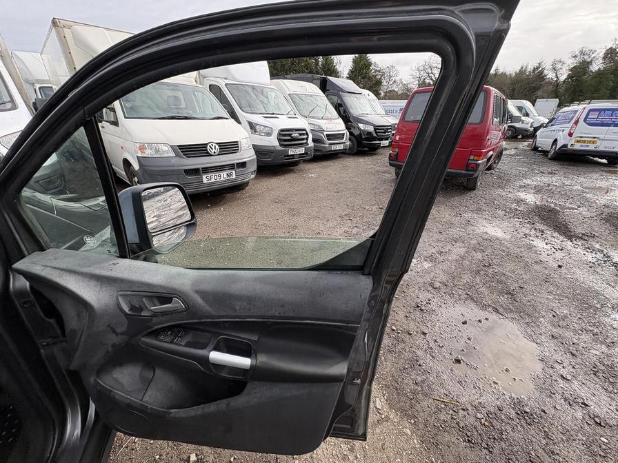 2016 Ford Transit Connect – Model: Transit Connect 240 Limited – BN16TGE