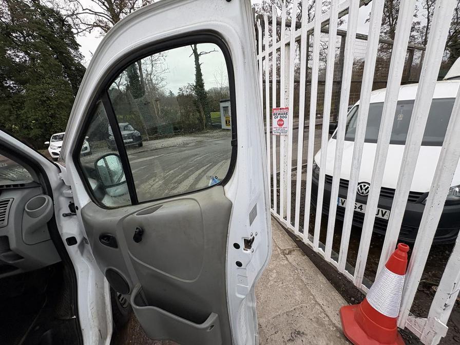 2013 Vauxhall Vivaro – Model: Vivaro  2900 CDTI LWB – DY13YJZ