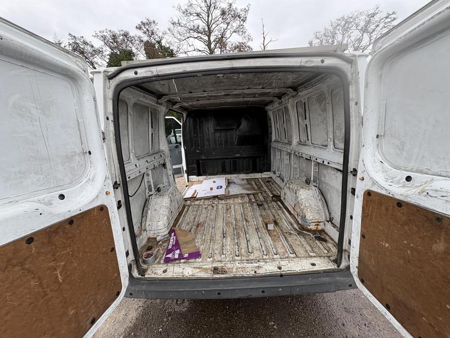 2008 Ford Transit – Model: Transit 85 T260 SWB FWD – AT57TYC