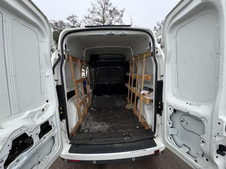 2017 Fiat Doblo Cargo – Model: Doblo 16v SX XL MultiJet II – WN17UMM