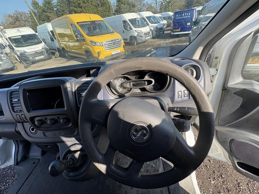 2015 Vauxhall Vivaro – Model: Vivaro  2900 CDTI – DU65GRF