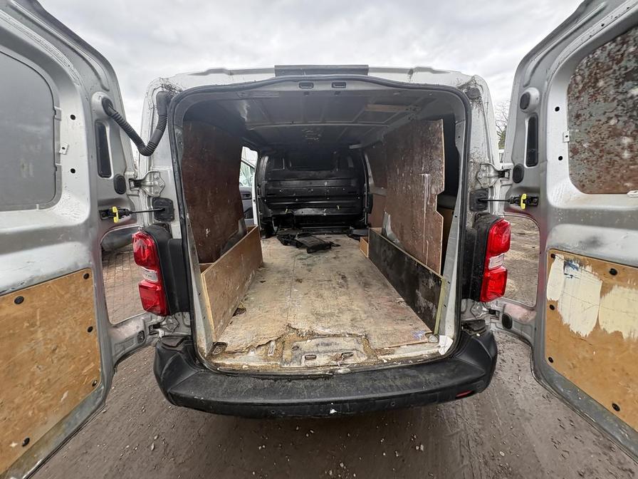 2018 Peugeot Expert – Model: Expert Professional Long Blue HDi – LN68XAX/C11LMT