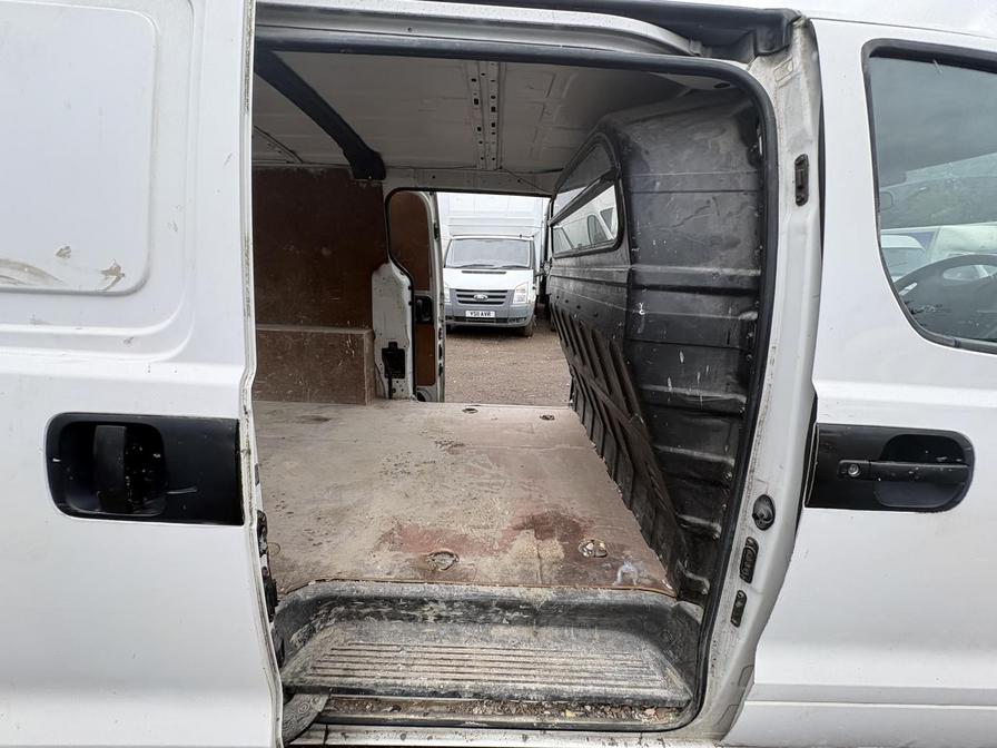 2016 Hyundai iLoad – Model: iLoad SE CRDi – AU16UNF