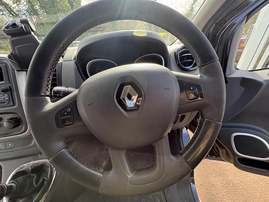 2017 Renault Trafic – Model: Trafic SL27 Energy Formula Edition dCi – DN67AXP