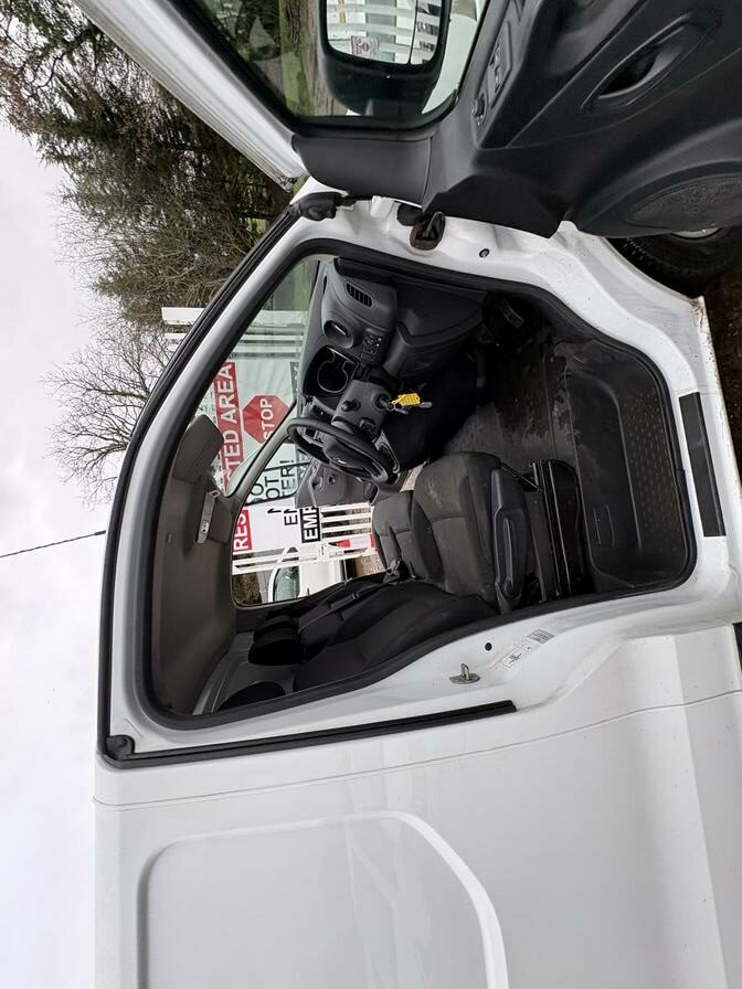 2019 Renault Trafic – Model: Trafic SL28 Business Energy dCi – YL69FVB