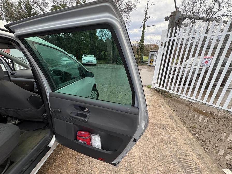 2003 Volkswagen Sharan – Model: Sharan SL TDI Auto – WA03RYU