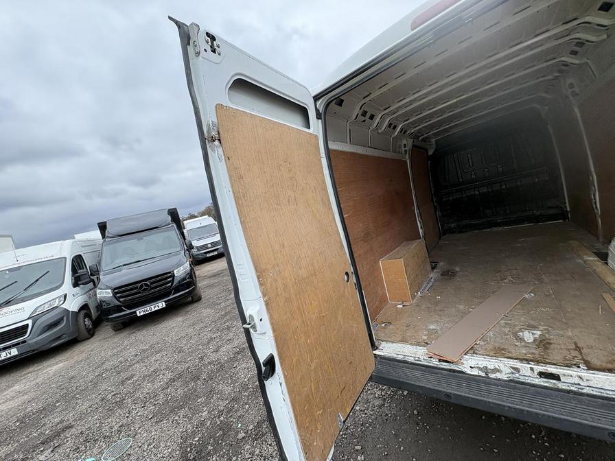 2018 Peugeot Boxer – Model: Boxer 435 Professional L4H2 Blue HDi – OU18OEA