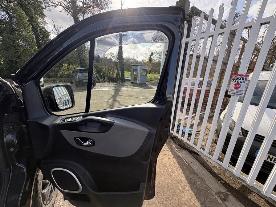 2017 Renault Trafic – Model: Trafic SL27 Energy Formula Edition dCi – DN67AXP