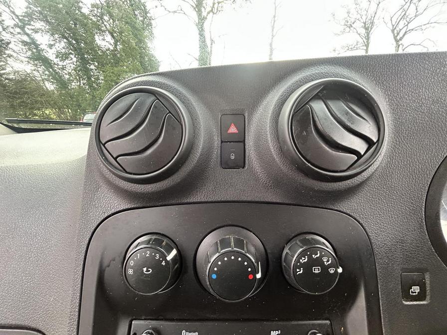 2015 Mercedes-Benz Citan – Model: Citan 109 CDi BlueEfficiency – SB15UBA