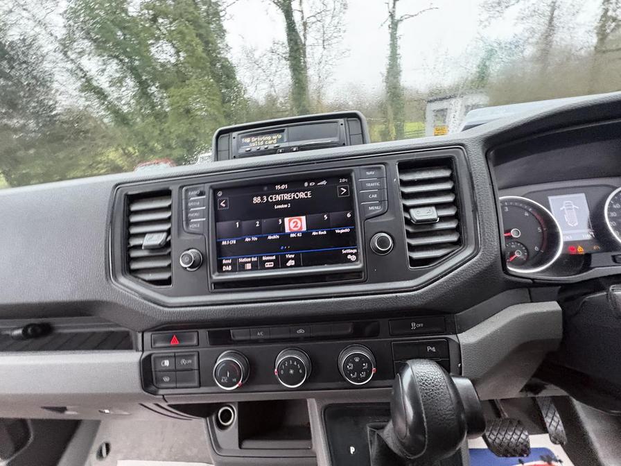 2018 Volkswagen Crafter – Model: Crafter CR50 Highline TDI Auto – LM68KWH