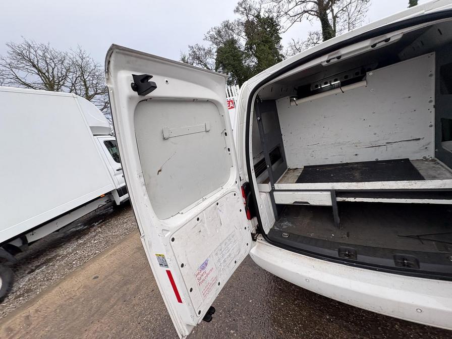 2014 Volkswagen Caddy MaxI – Model: Caddy Maxi C20 Startline TDI BlueMotion Technology – BJ14NCV