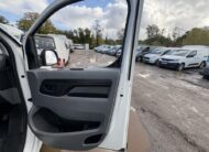 2022 Vauxhall Vivaro – Model: Vivaro  F2900 Dynamic S/S – FD71NBM