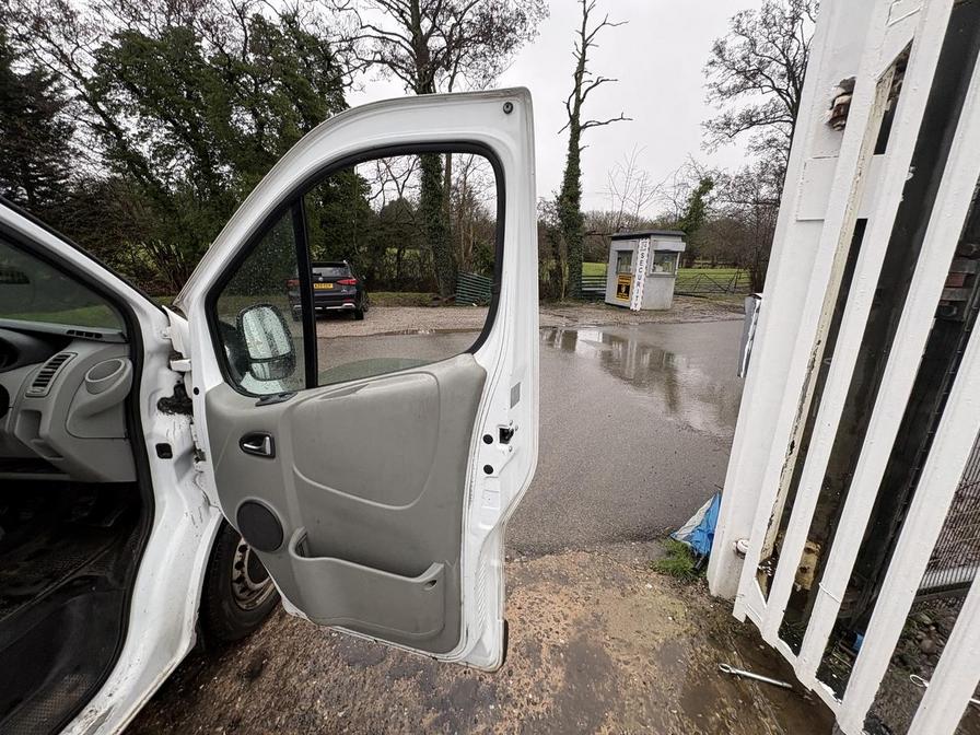 2014 Vauxhall Vivaro – Model: Vivaro  2900 CDTI LWB – DY64OZP