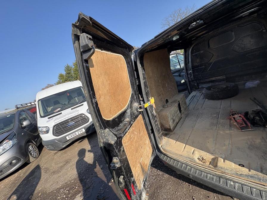 2015 Ford Transit Custom – Model: Transit Custom 270 Trend E-Tech – GD15PNJ