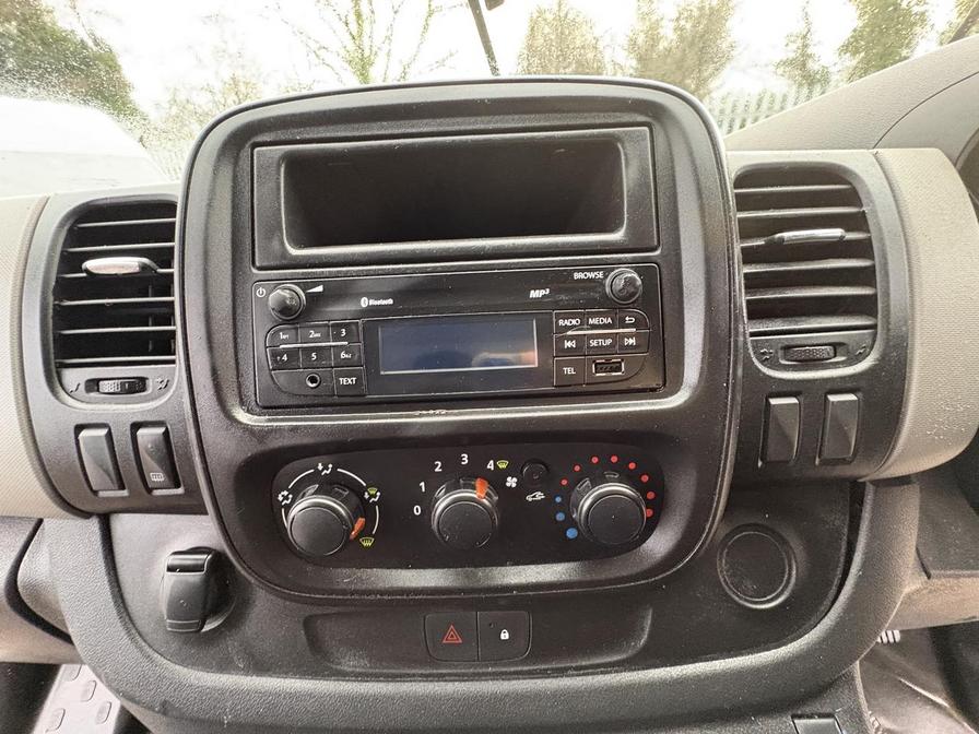 2017 Renault Trafic – Model: Trafic SL27 Business dCi – ML67UEM