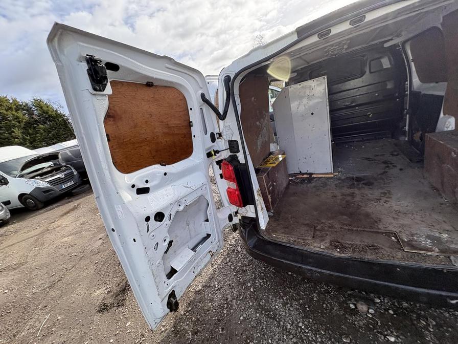 2019 Citroen Dispatch – Model: Dispatch 1000 Enterprise Blue HDi S/S – SB19GVA